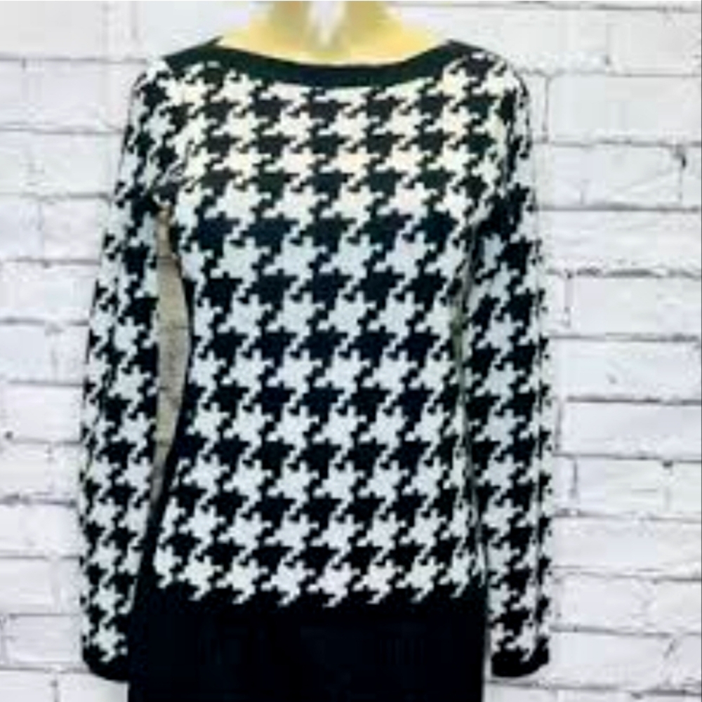 Boatneck Houndstooth Sweater